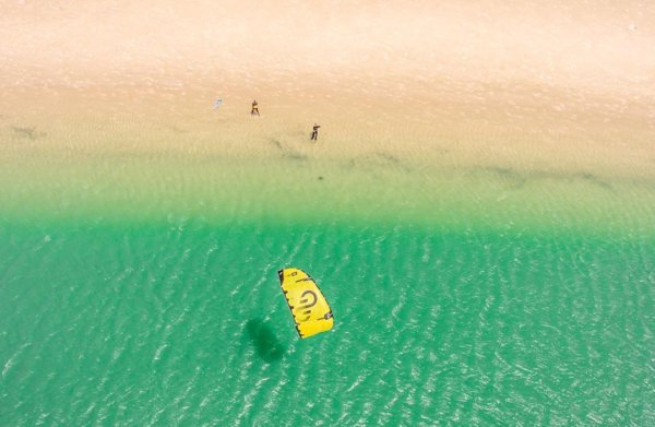 stage kitesurf lors de vacances de sport dans la péninsule marocaine Dakhla