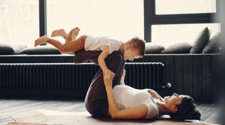 4 bonnes raisons de pratiquer le yoga avec ses enfants